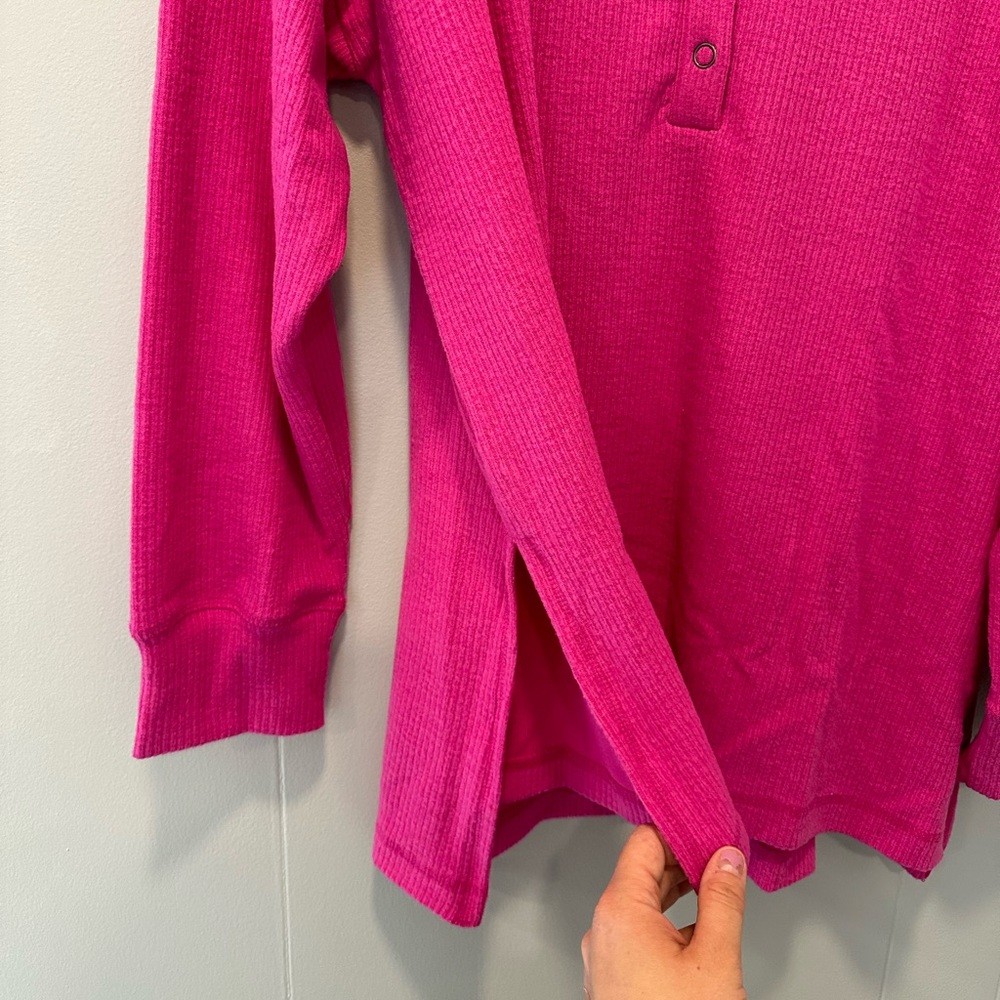 LAST CHANCE CONSIGNING 7/19 Old navy oversized boyfriend Henley - Picture 11 of 11